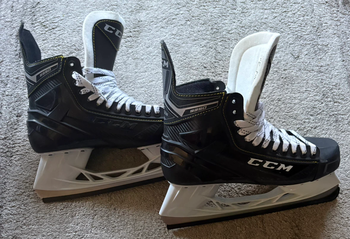 CCM 9350 Ice Hockey Skates