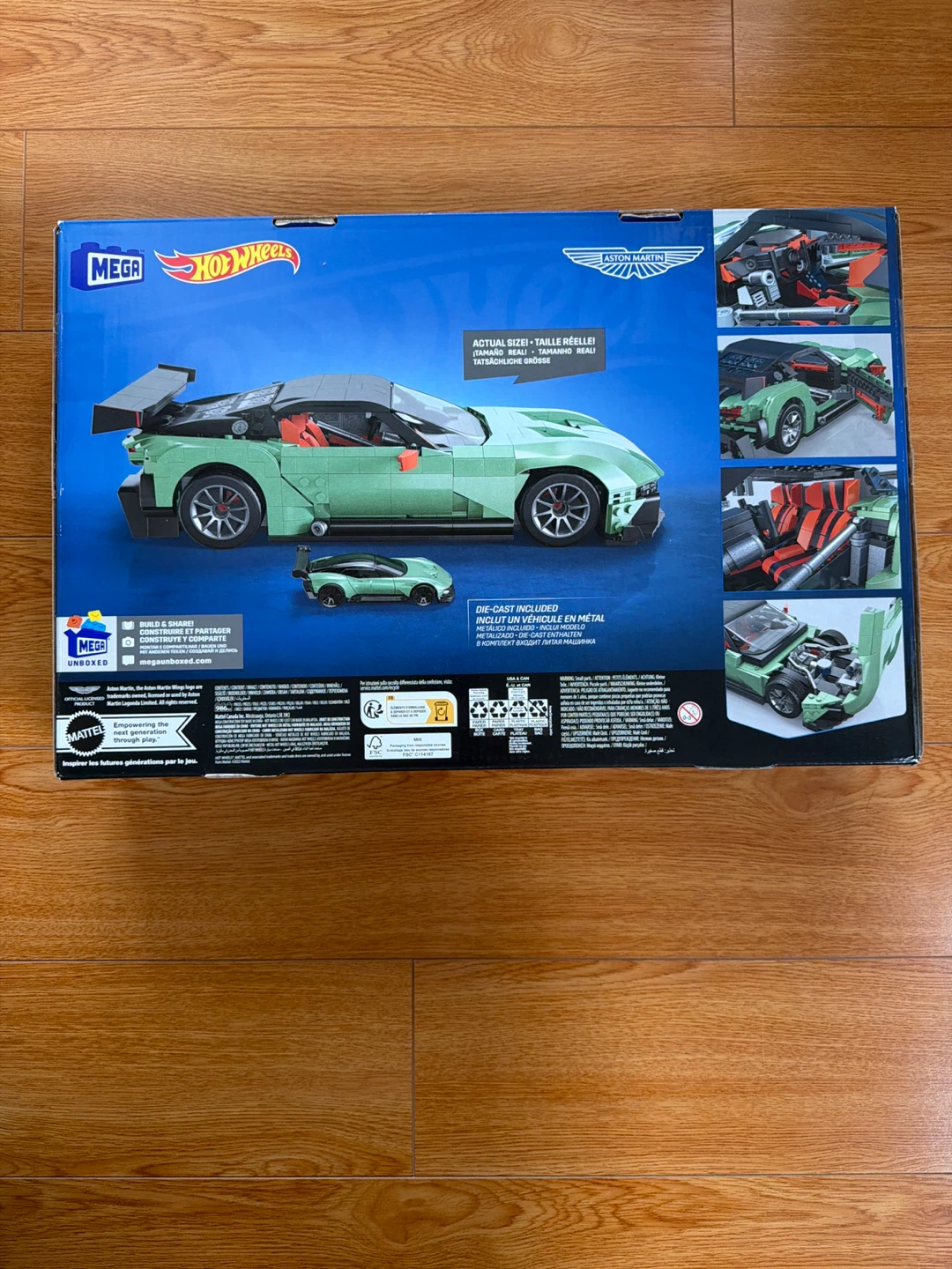 Mega Hot Wheels Aston Martin Vulcan Building Set - photo 3