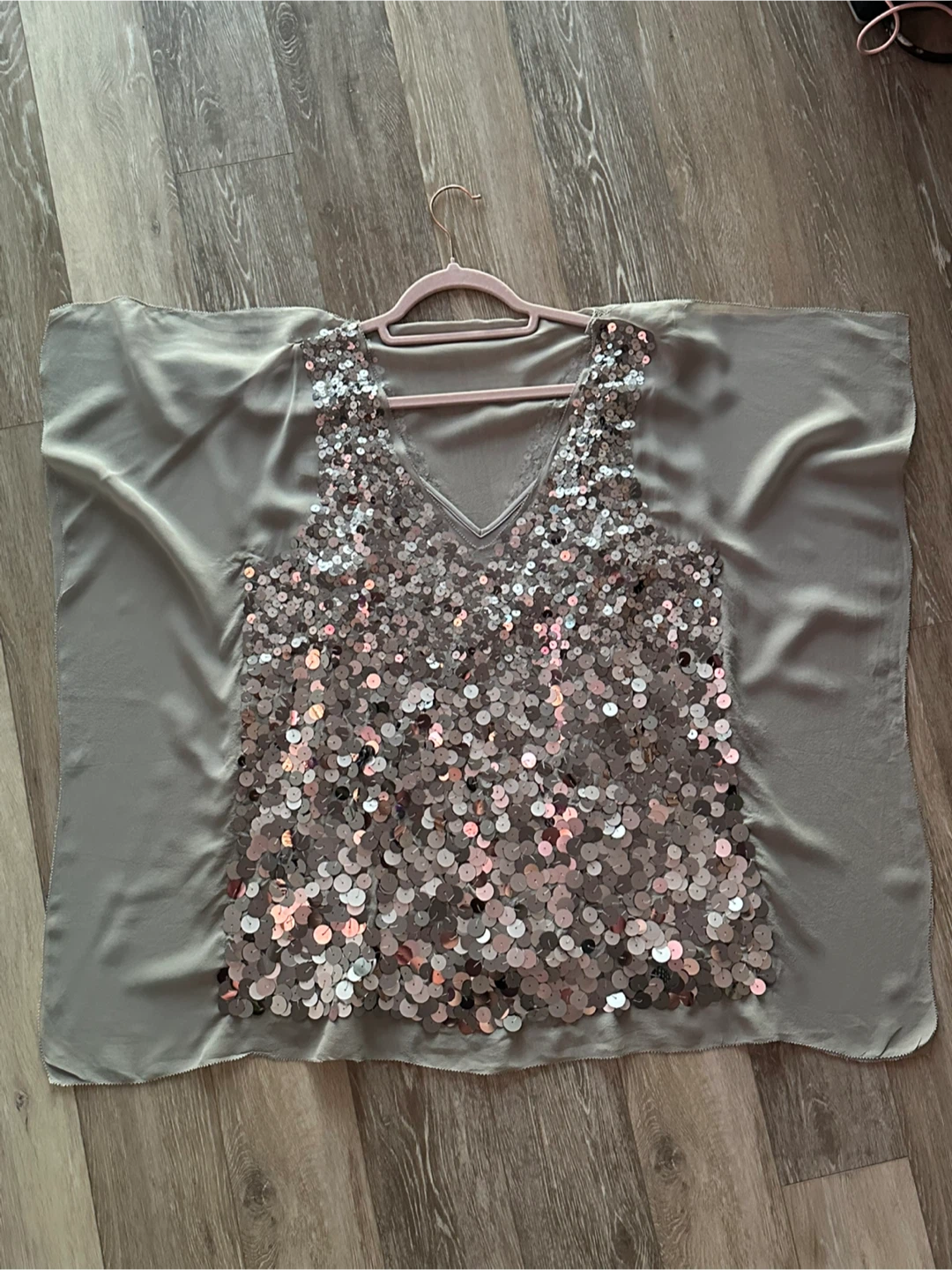 BCBGMAXAZRIA Silk Sequin Top Grey