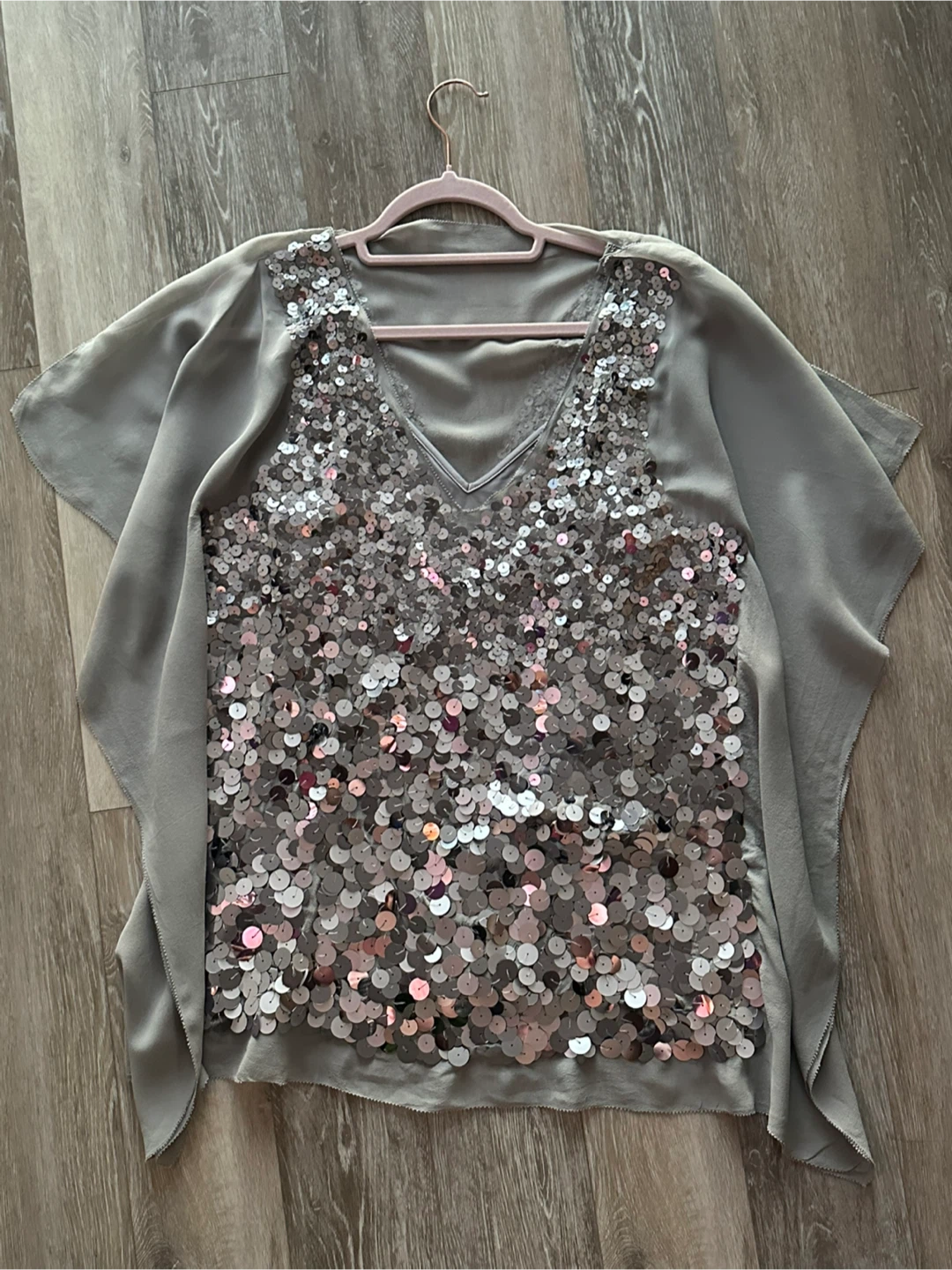 BCBGMAXAZRIA Silk Sequin Top Grey - photo 2