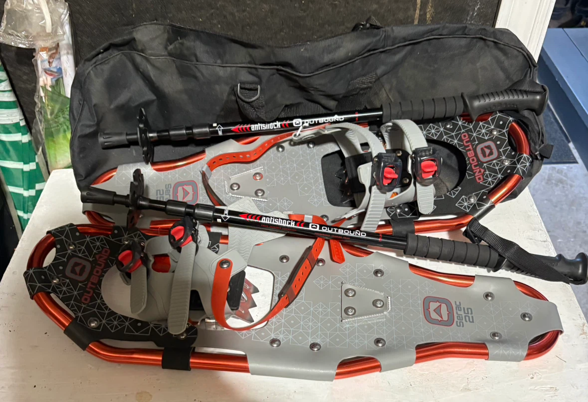 Outbound Serac 25 Snowshoes with Poles