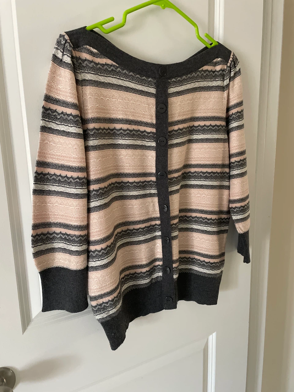 Sweater like new size M to L - photo 2