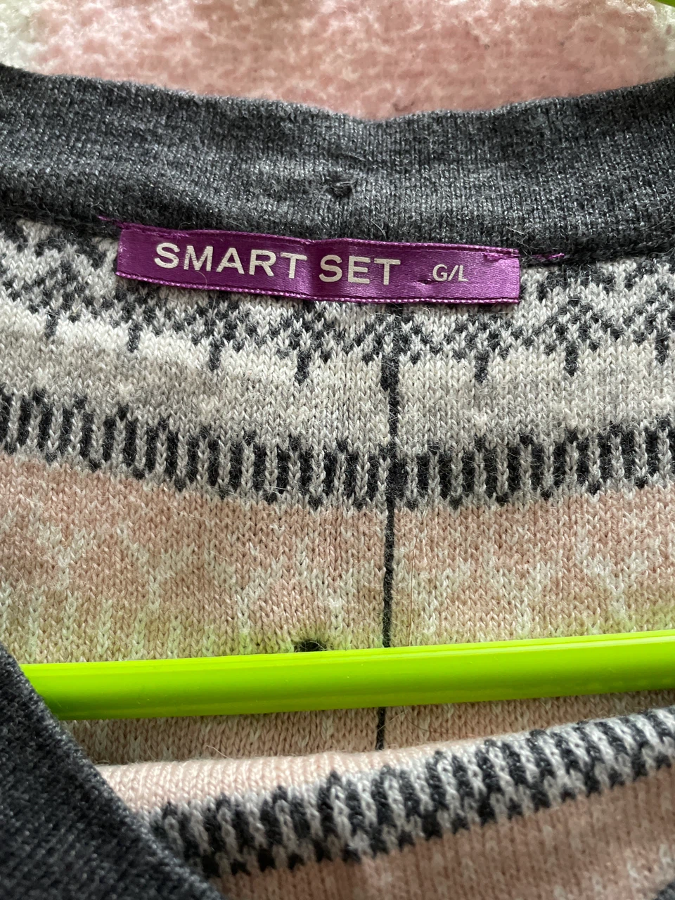 Sweater like new size M to L - photo 3