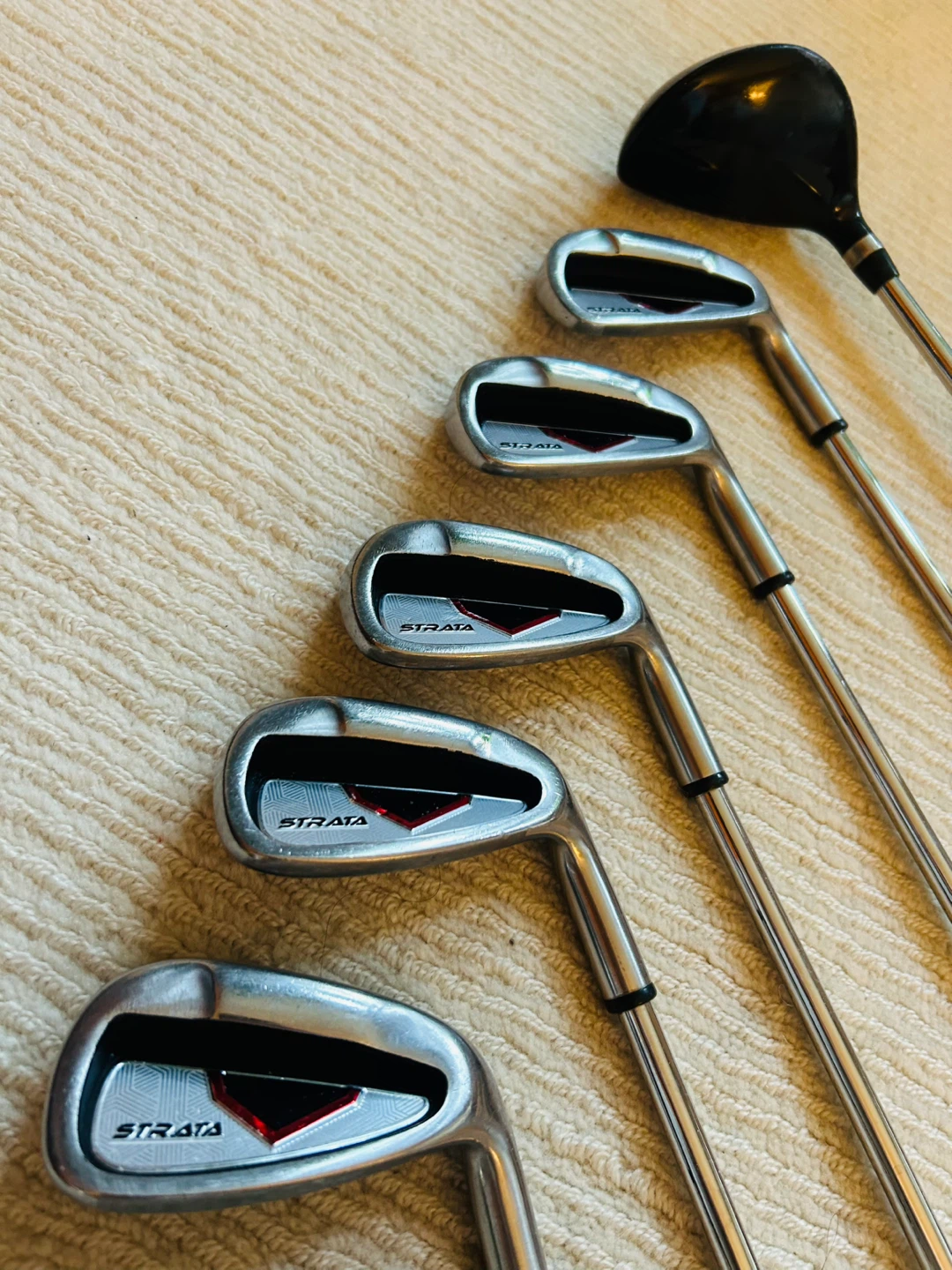 Callaway Strata Men’s Right Hand (Irons 6,7,8,9,P, 5h) Club Set - photo 2