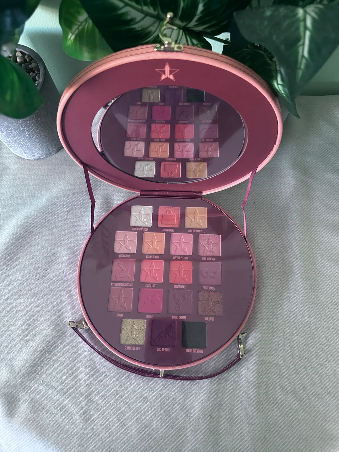 Jeffree Star Cosmetics Pricked Eyeshadow Palette - photo 4