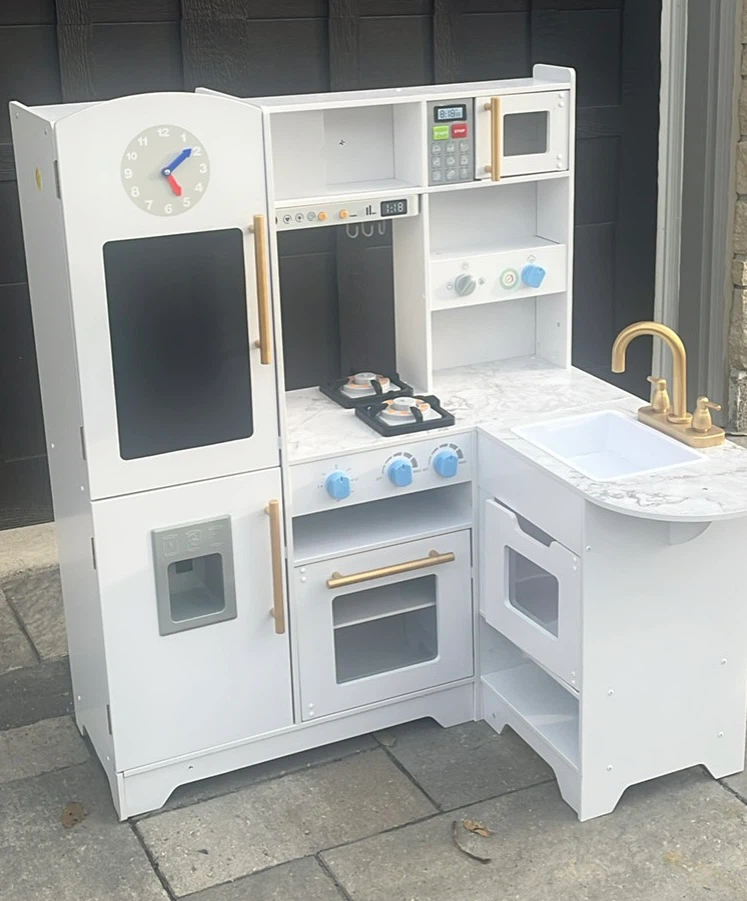 Wooden play kitchen - photo 2