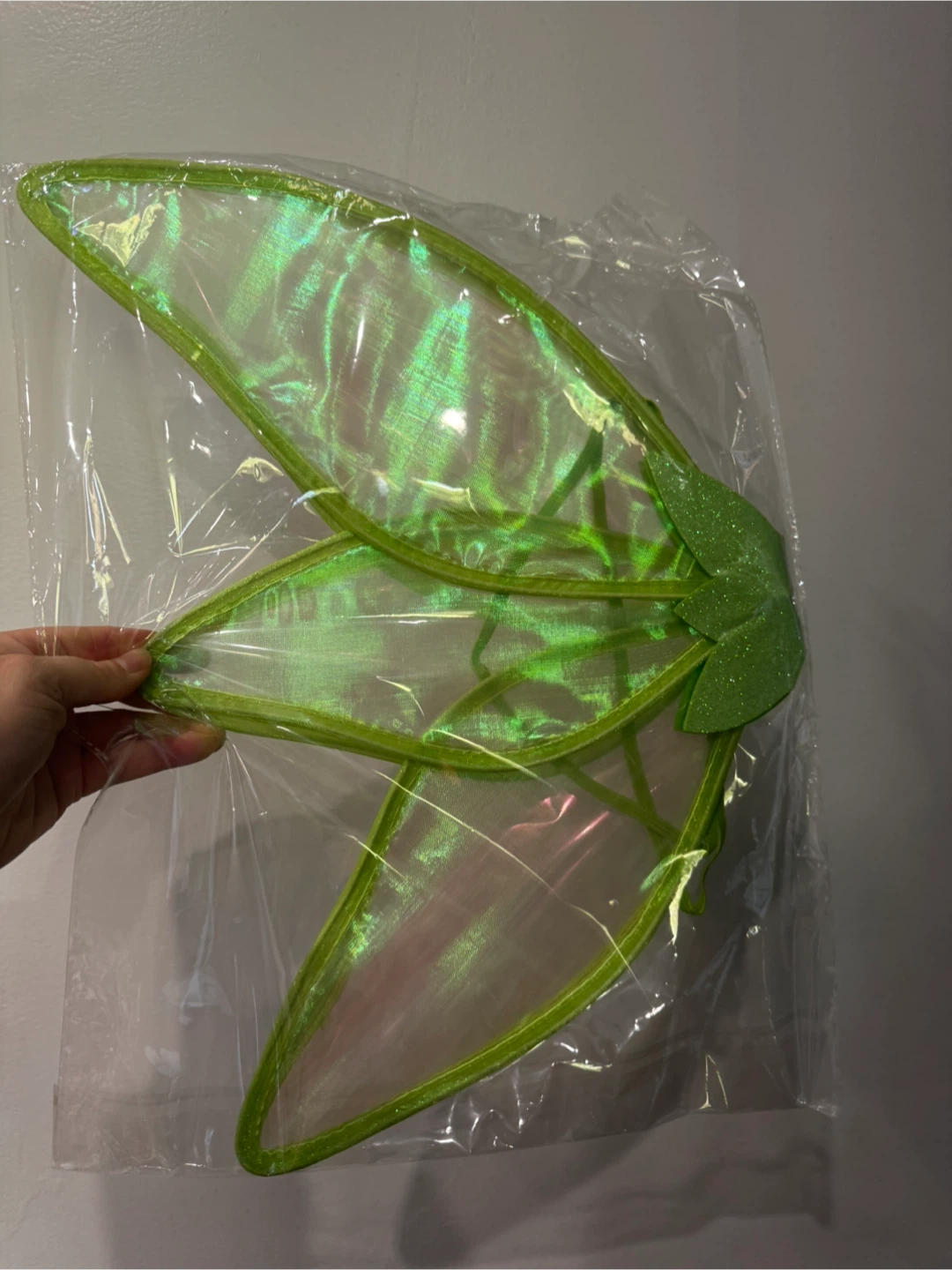 FREE HALLOWEEN COSTUME - Green Fairy Wings