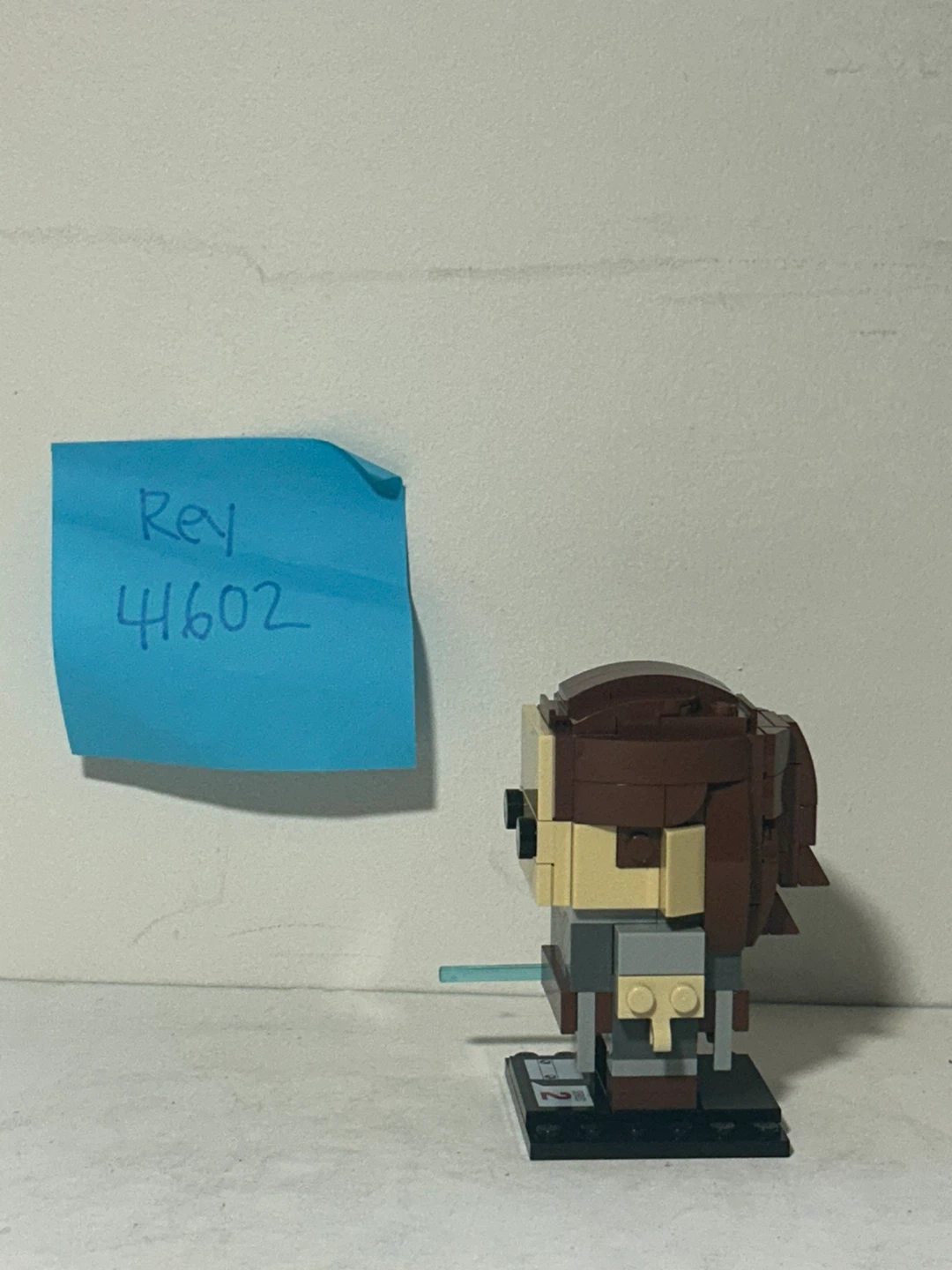 LEGO BrickHeadz Star Wars Rey 41602 - photo 4