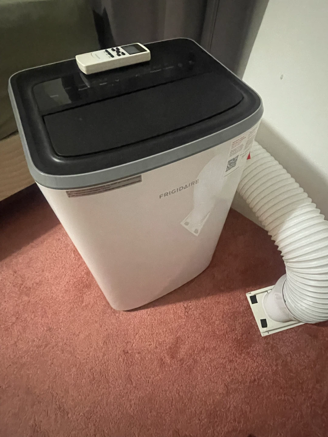 frigidaire FHPW122AC1 Portable Air Conditioner