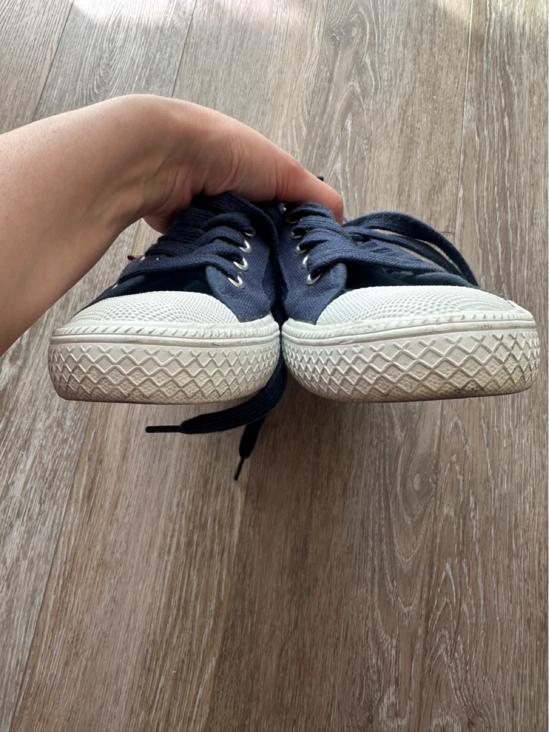 Levi's Navy Canvas Sneakers US 6.5-7 - photo 2