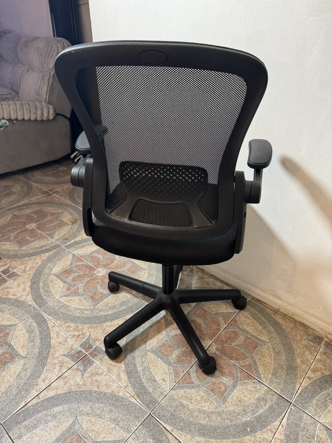 Black Mesh Office Chair - photo 5