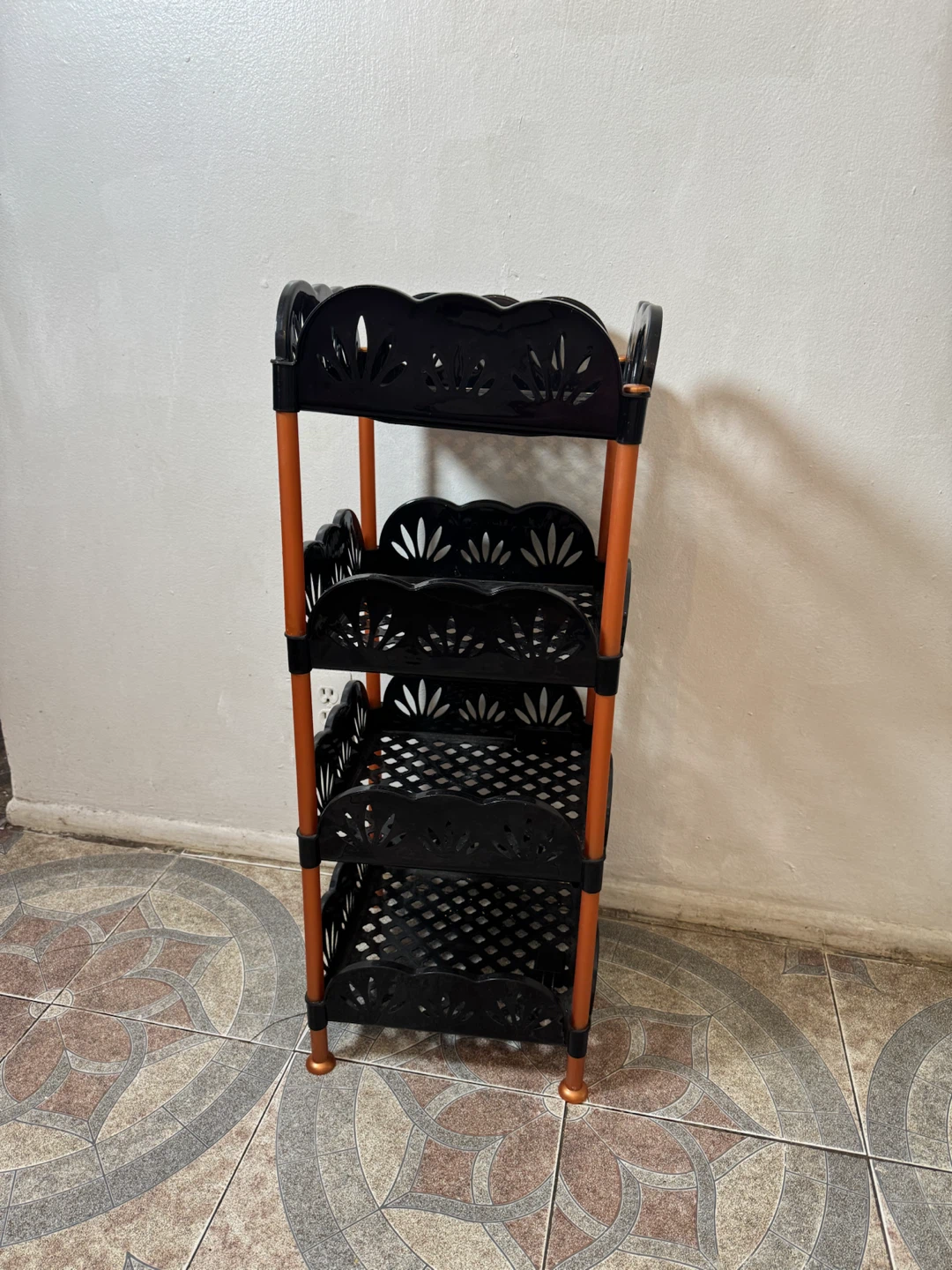 4-Tier Plastic Storage Shelf - photo 2