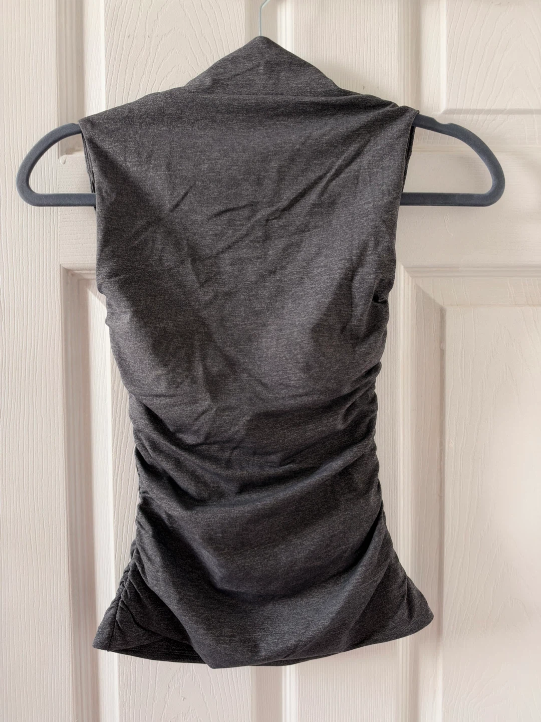 Aritzia Contour Ruched Sleeveless Top - photo 2