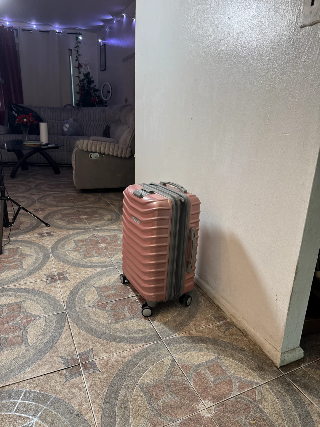Samsonite Pink Hardside Luggage - photo 2