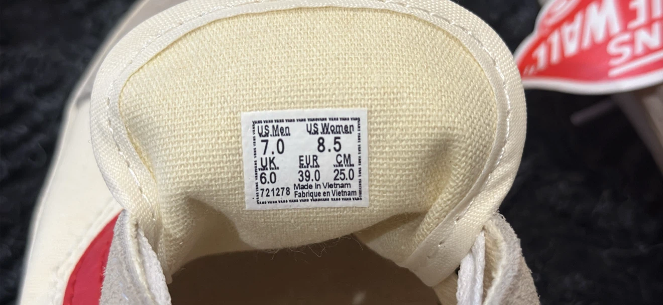 Vans Off The Wall Sneakers Size 8.5 US Women