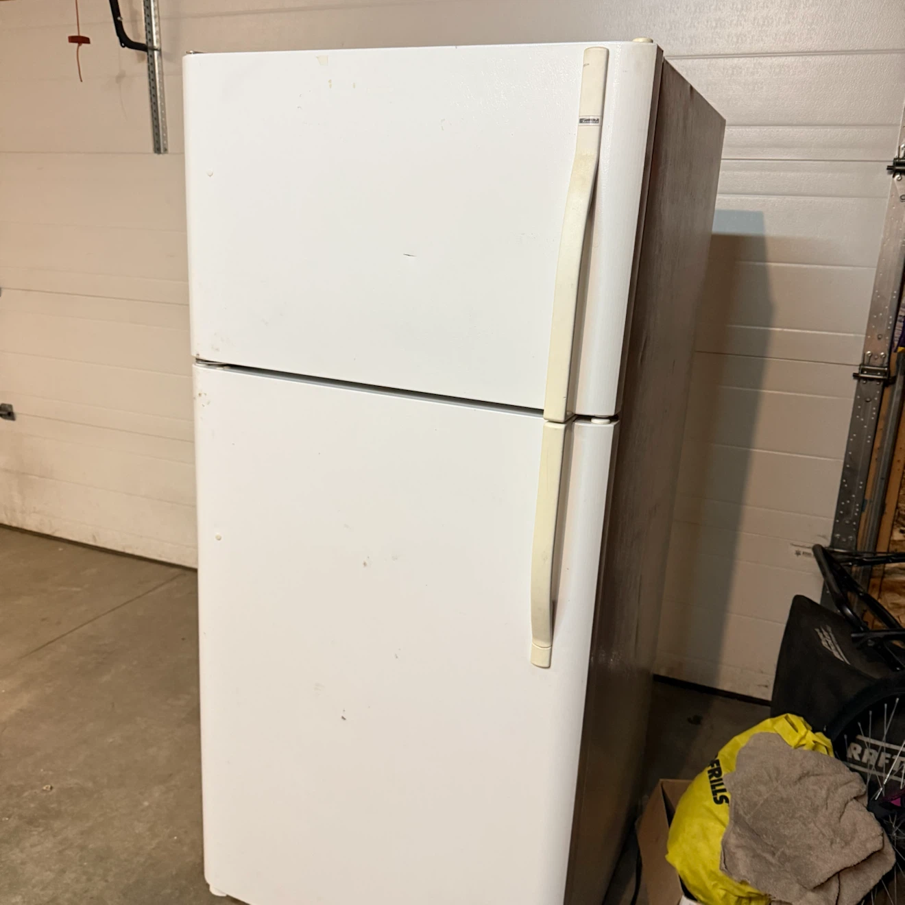 Kenmore Top-Freezer Refrigerator - photo 3