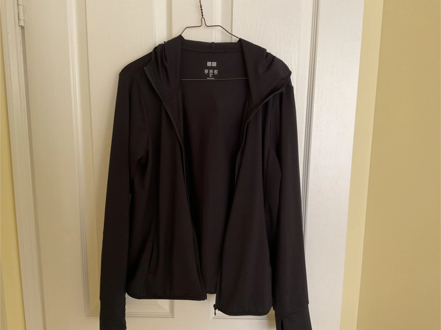 Uniqlo AIRism UV full zip Hoodie