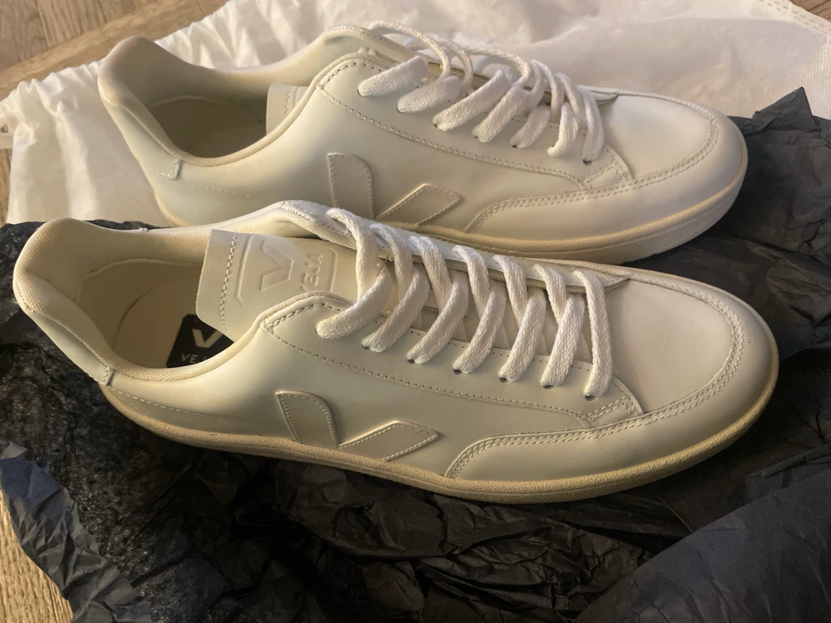 Veja V-12 White Sneakers
