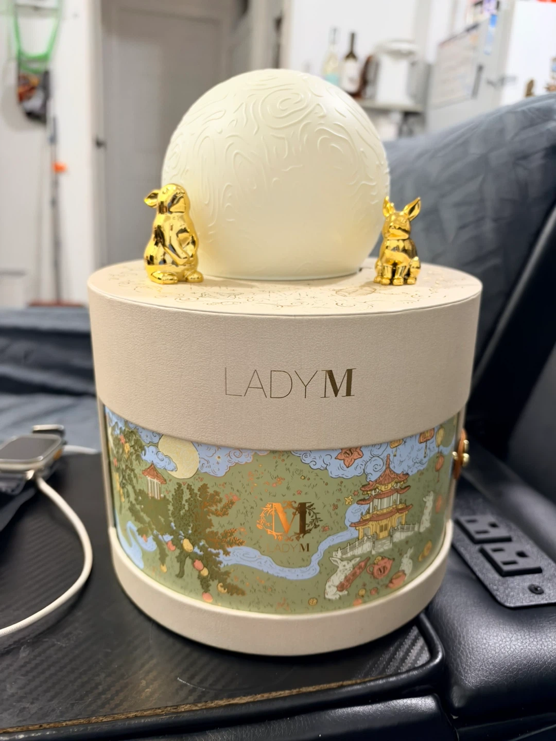 Lady M Mooncake Gift Box Lamp