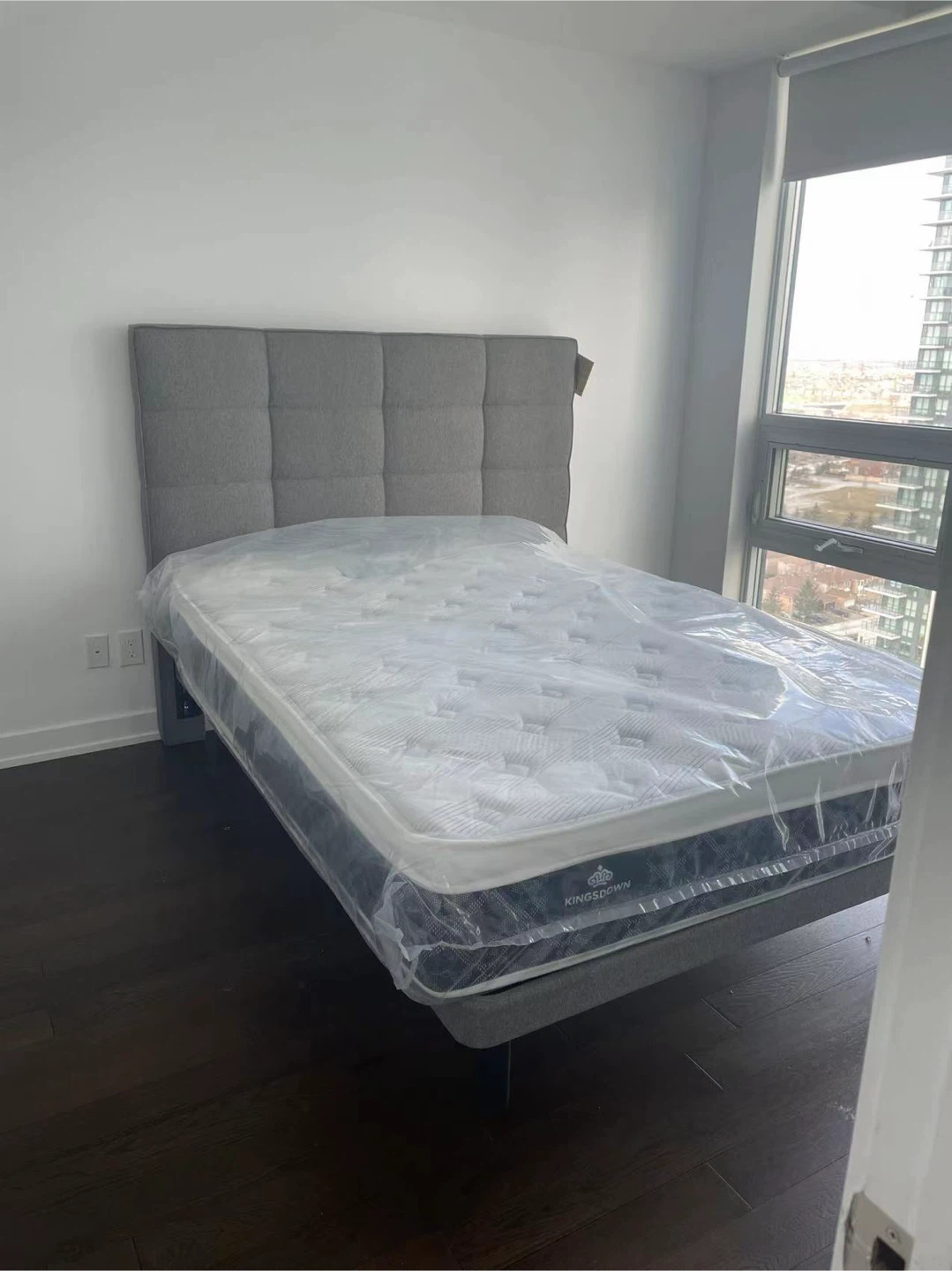 Sleep Country Queen Bed Frame with Headboard – Dark Grey