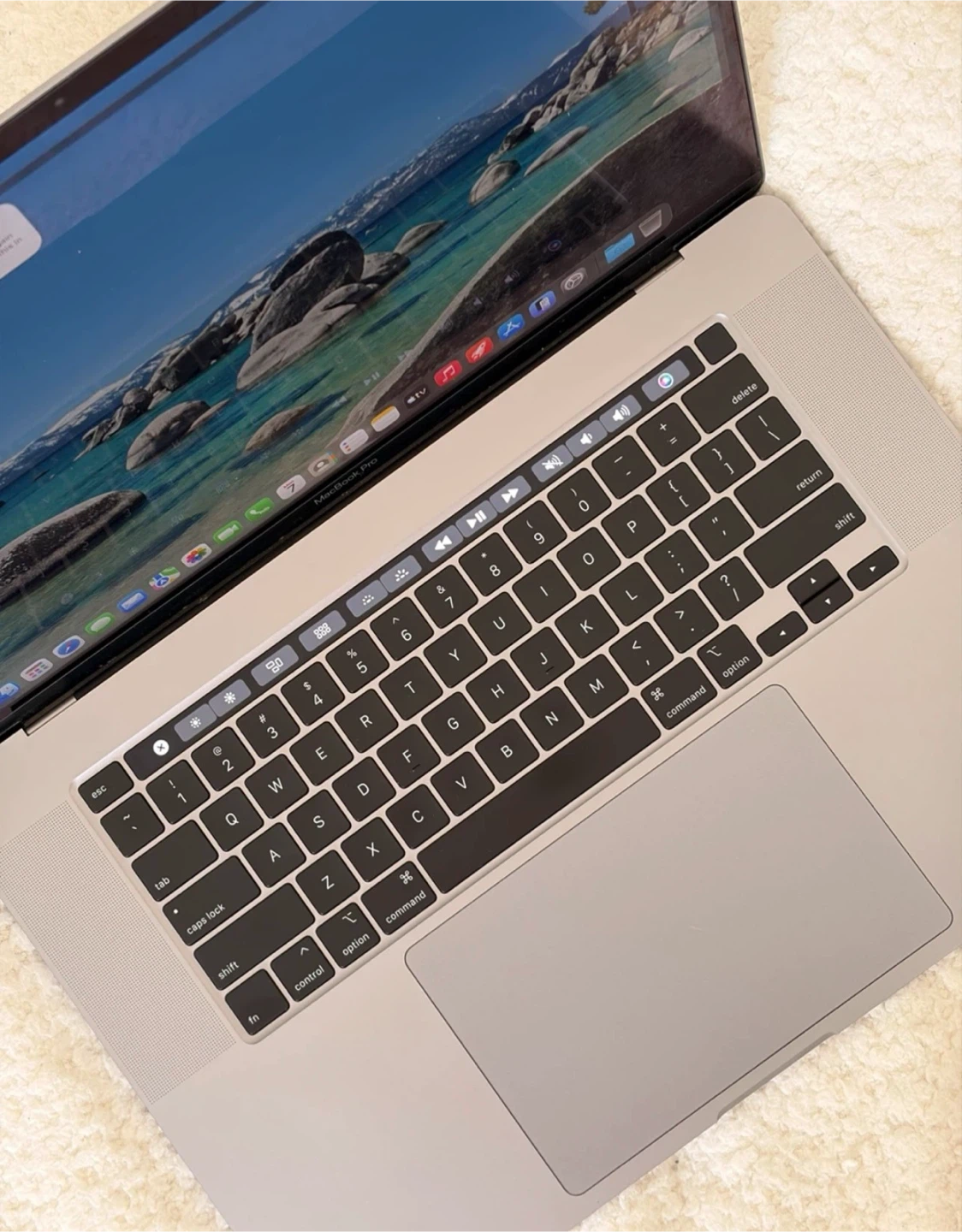 MacBook Pro 16" 2019 (Intel i7 / 16GB / 512GB) — Space Gray - photo 3