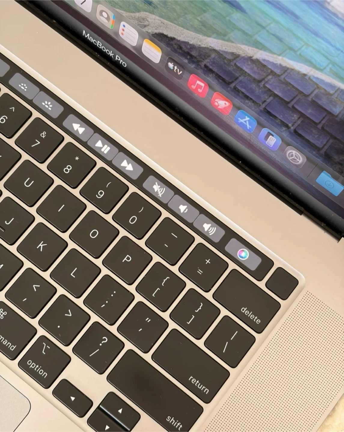 MacBook Pro 16" 2019 (Intel i7 / 16GB / 512GB) — Space Gray - photo 4