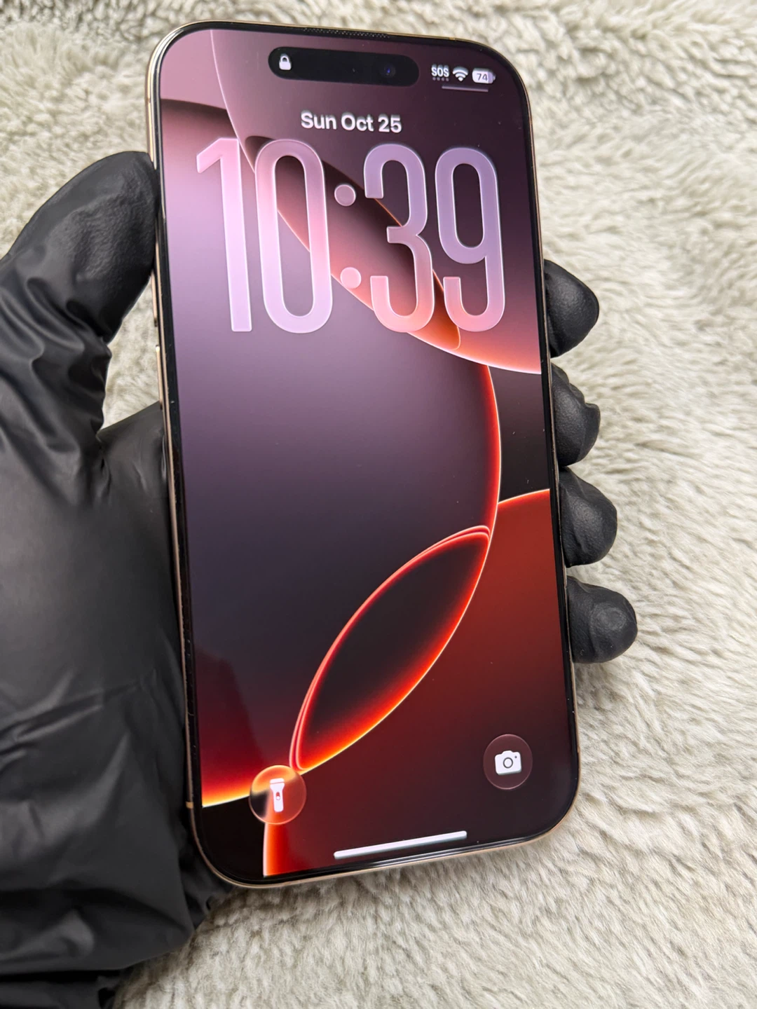 iPhone 16 Pro 256GB – Desert Titanium