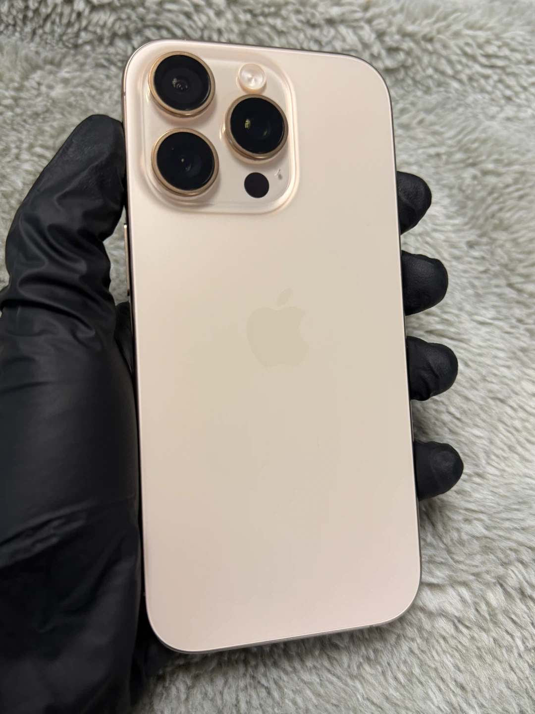 iPhone 16 Pro 256GB – Desert Titanium - photo 2