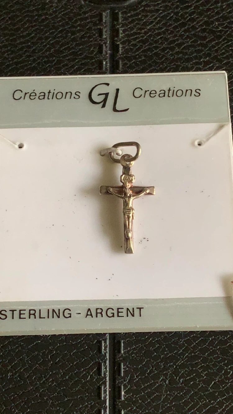 GL Creations Sterling Silver Crucifix Pendant