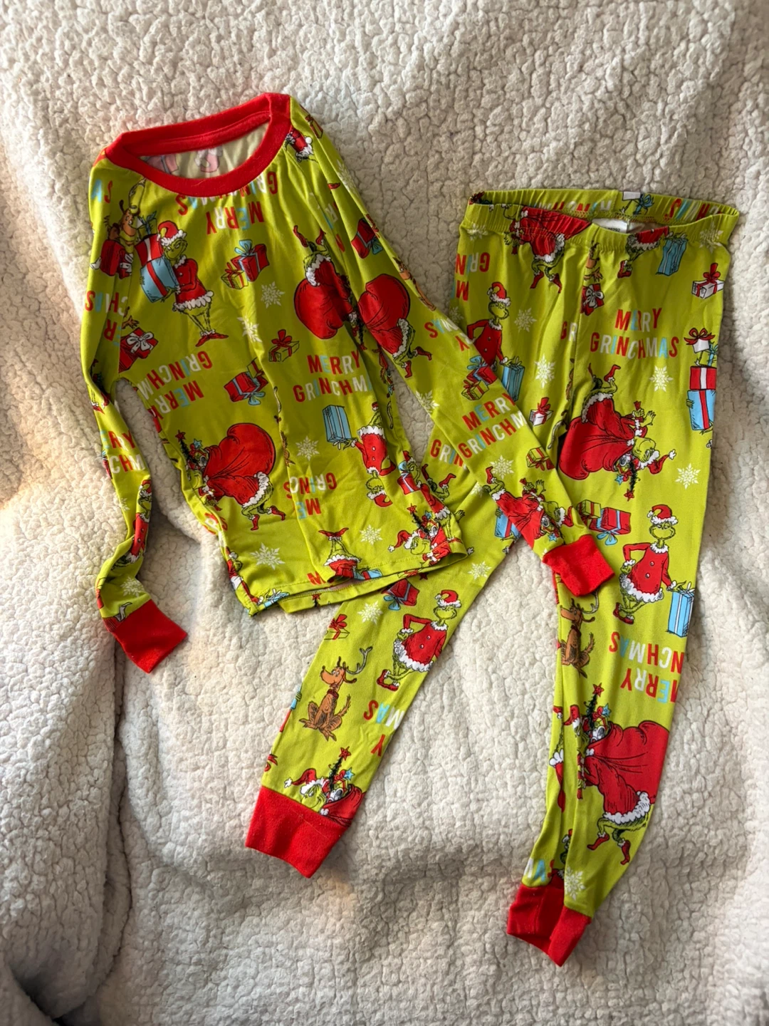 The Grinch Christmas Pajama Set Size 8