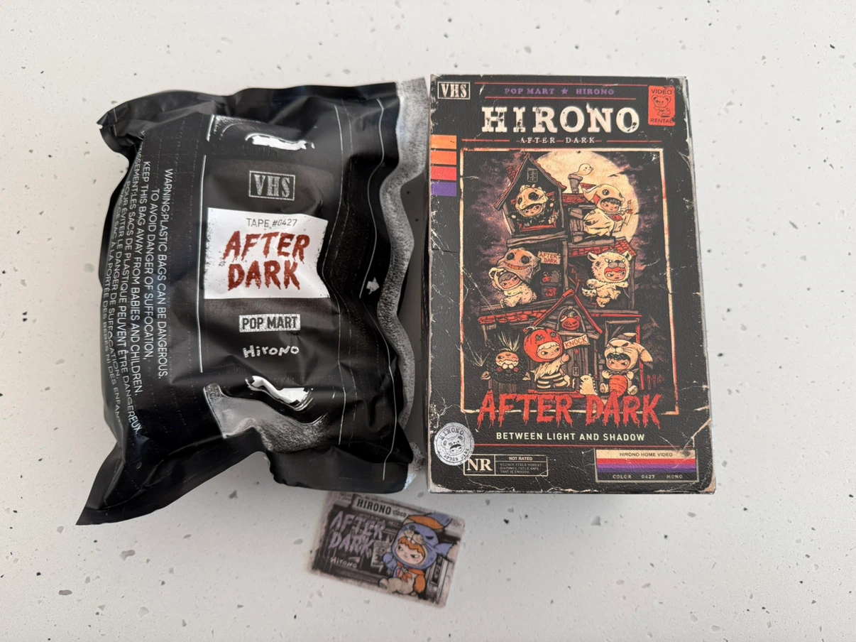 [SELL/TRADE] Pop Mart Hirono After Dark Blind Box
