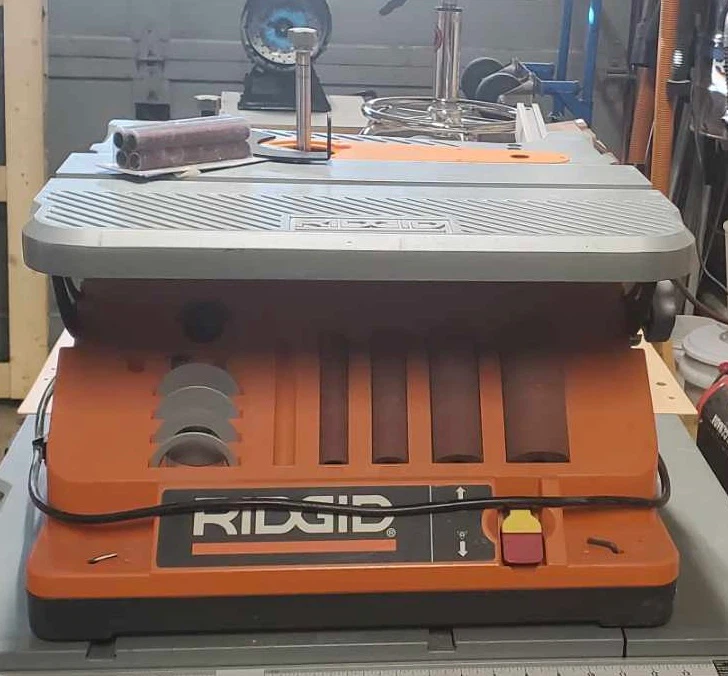 RIDGID EB44241 Oscillating Edge Belt Spindle Sander