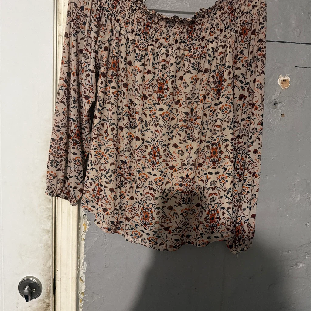Daytrip floral off-shoulder blouse