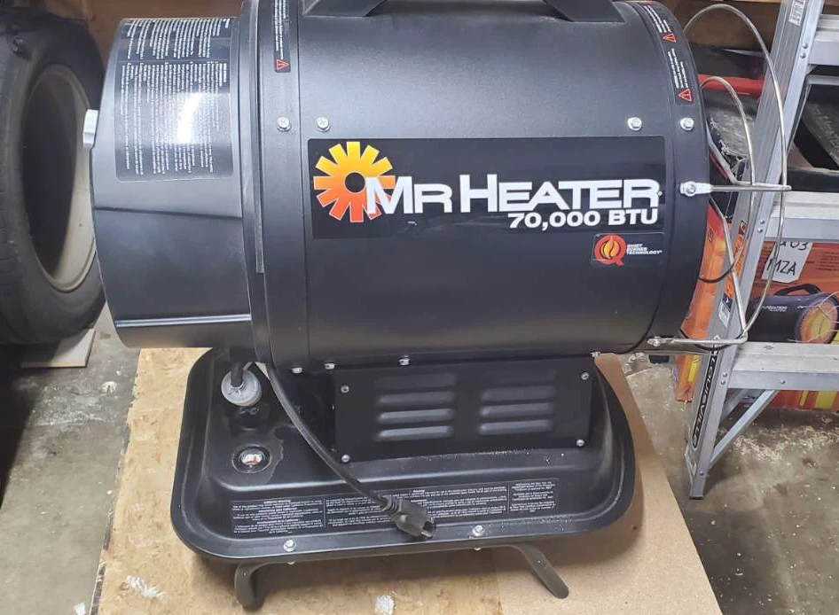 Mr. Heater 70,000 BTU Radiant Heater