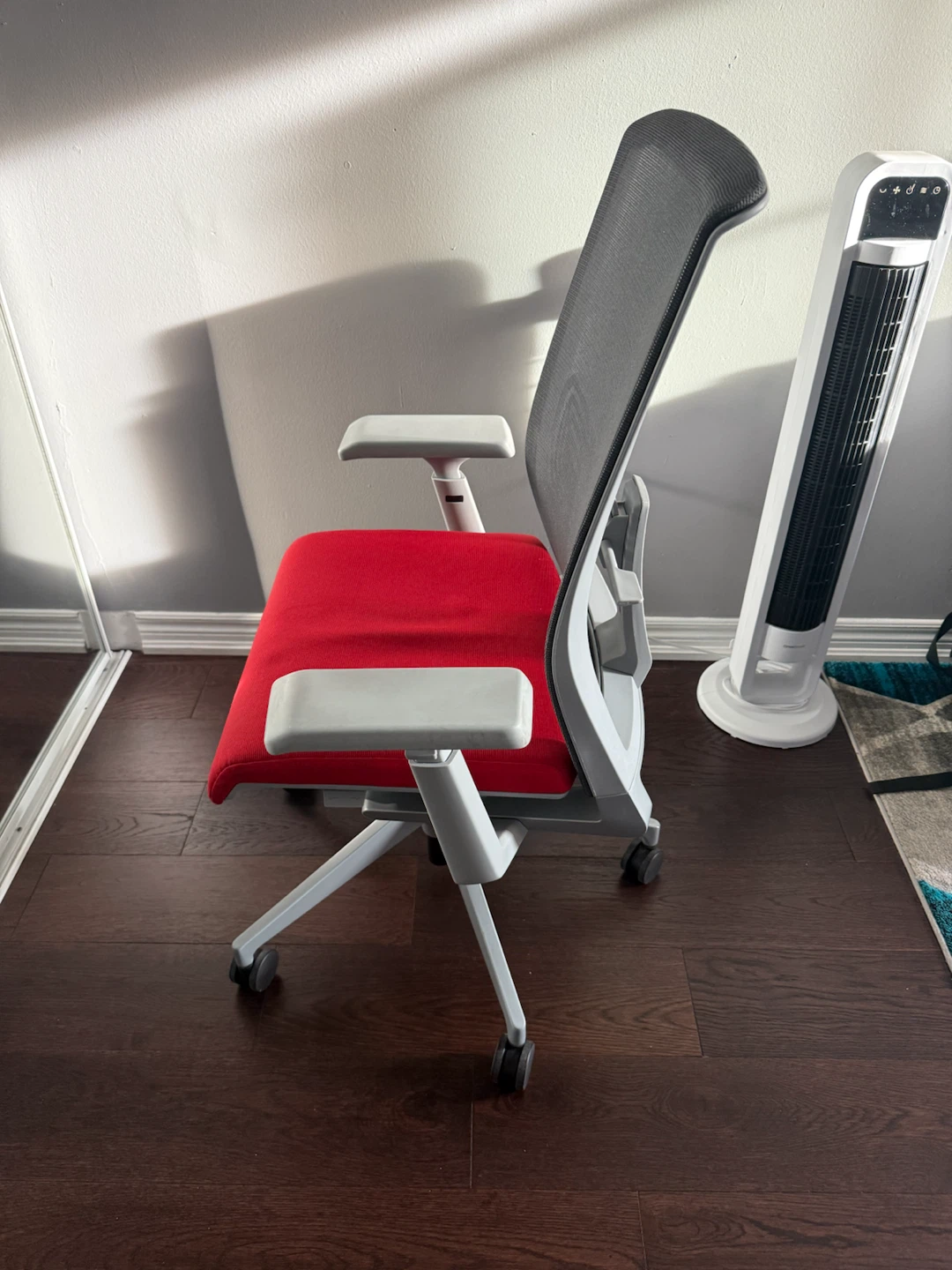 Justice Ergonomic Office Chair - photo 2