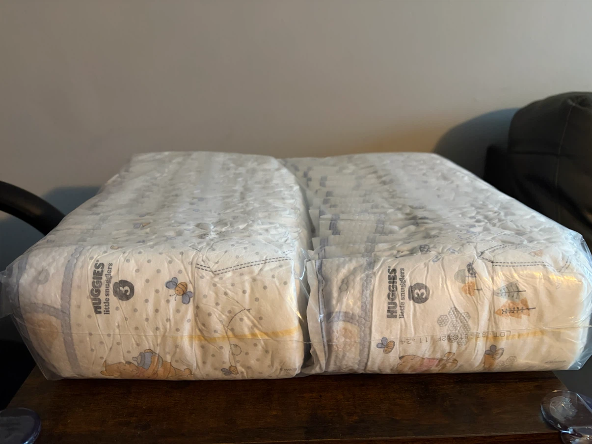 Huggies Little Snugglers Size 3 Diapers