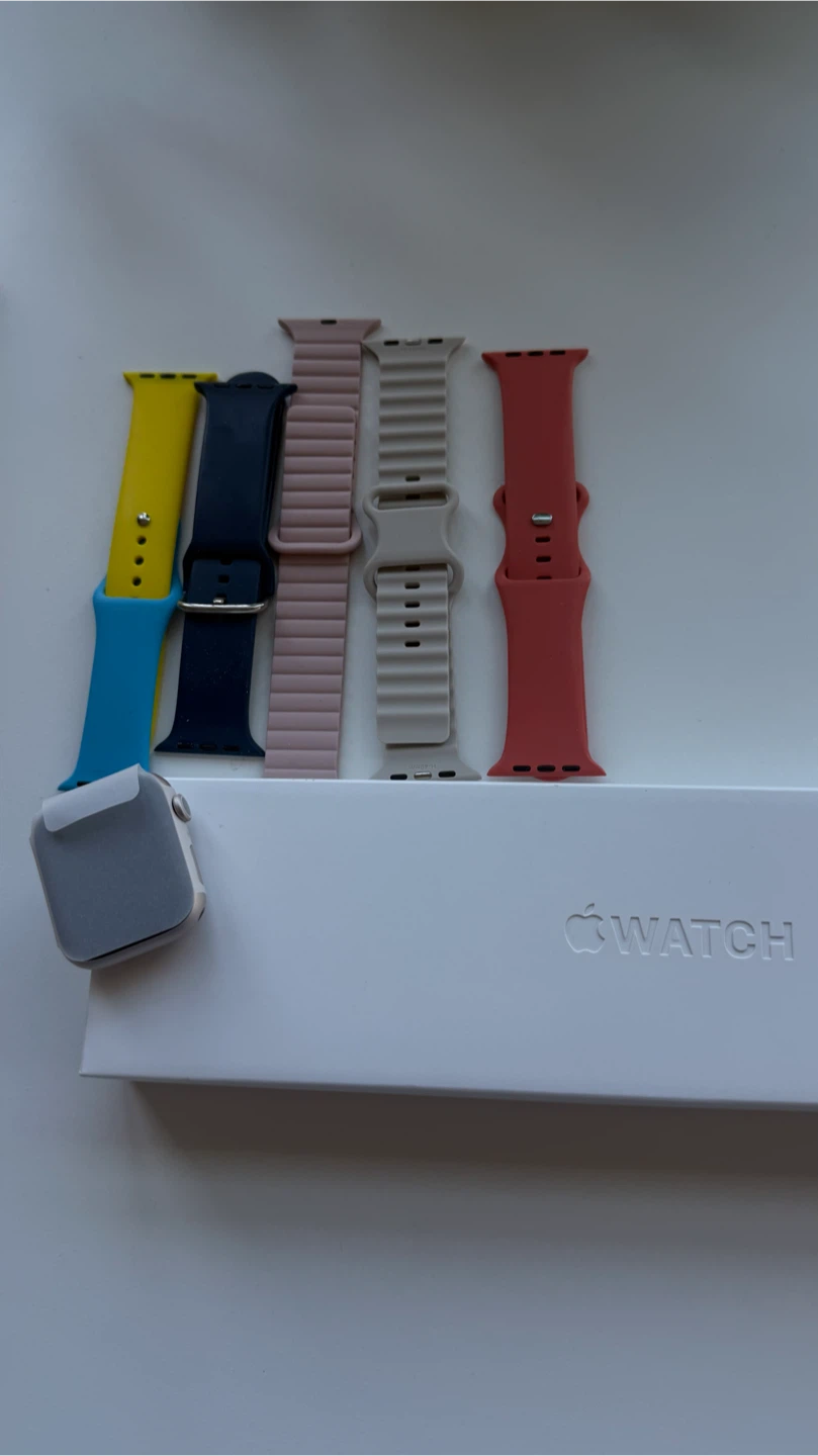 Apple Watch Series 8 45mm Starlight Aluminum