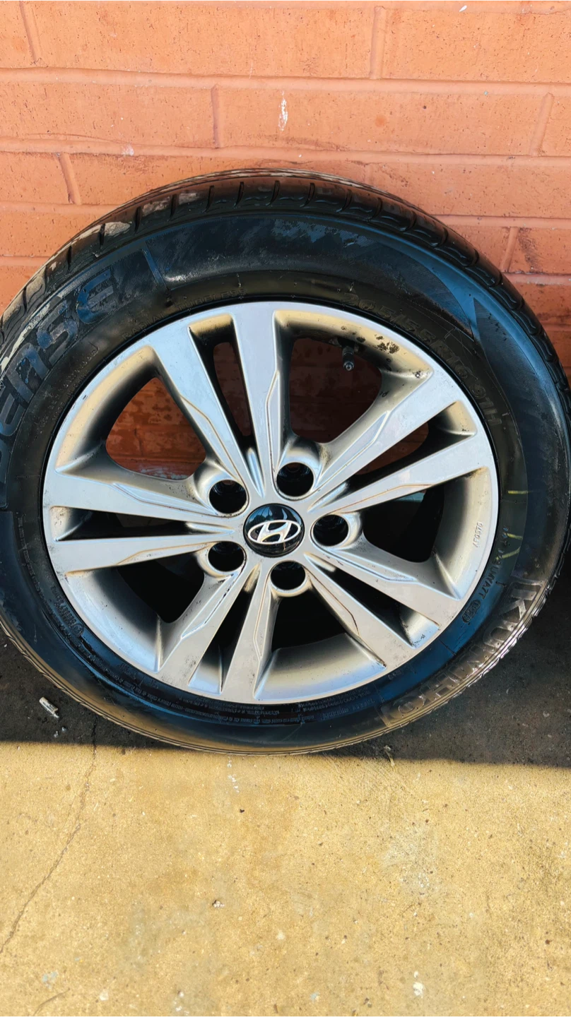 16" OEM Hyundai Elantra Alloy Wheels – 2017/2018 – Set of 4 - photo 4