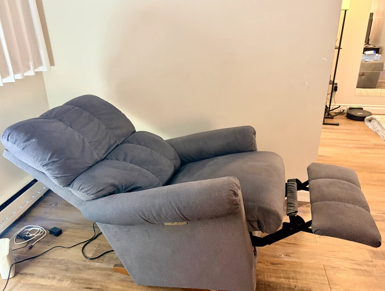Gray Electric Power Recliner Chair with USB port - photo 3