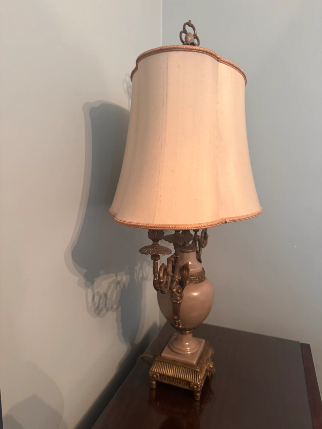 Vintage Style Ornate Table Lamp (2 pieces) - photo 3