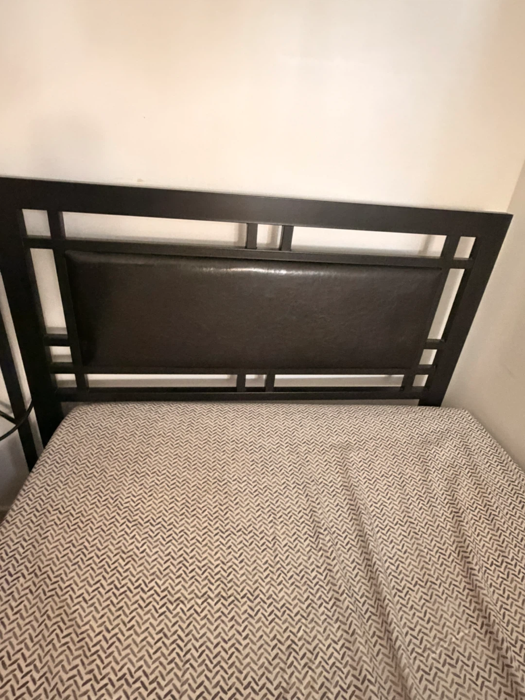 Single/Twin Bed Frame with Headboard and mattress