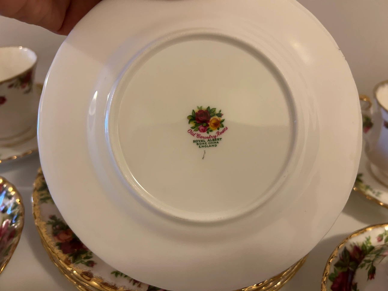 Royal Albert Old Country Roses Cup and Saucer Set - photo 3