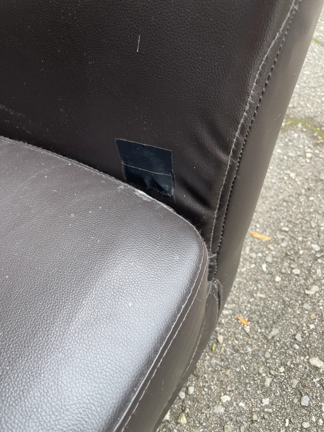 Dark brown leather-look barrel chair - photo 3