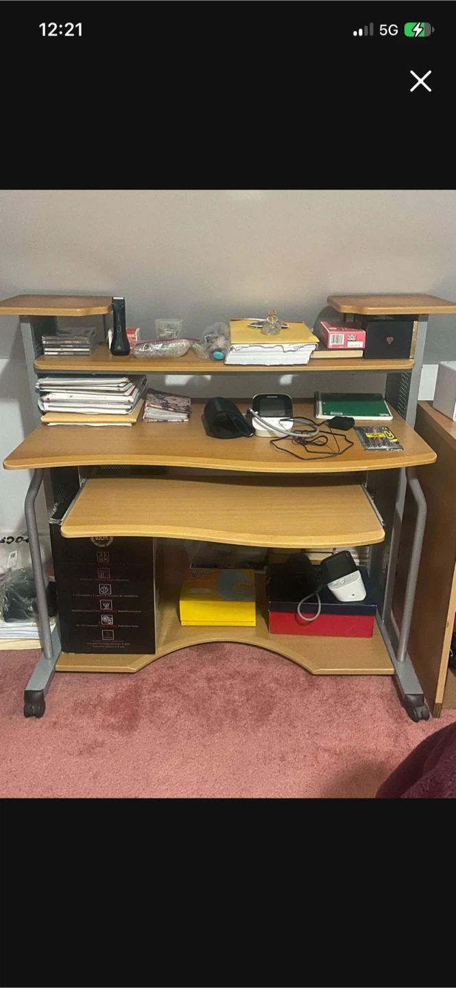 Computer Desk with Keyboard Tray
