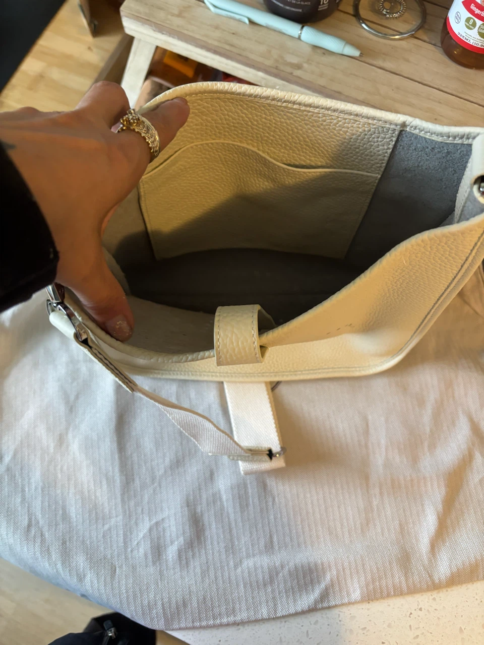 Cute cream crossbody - photo 5