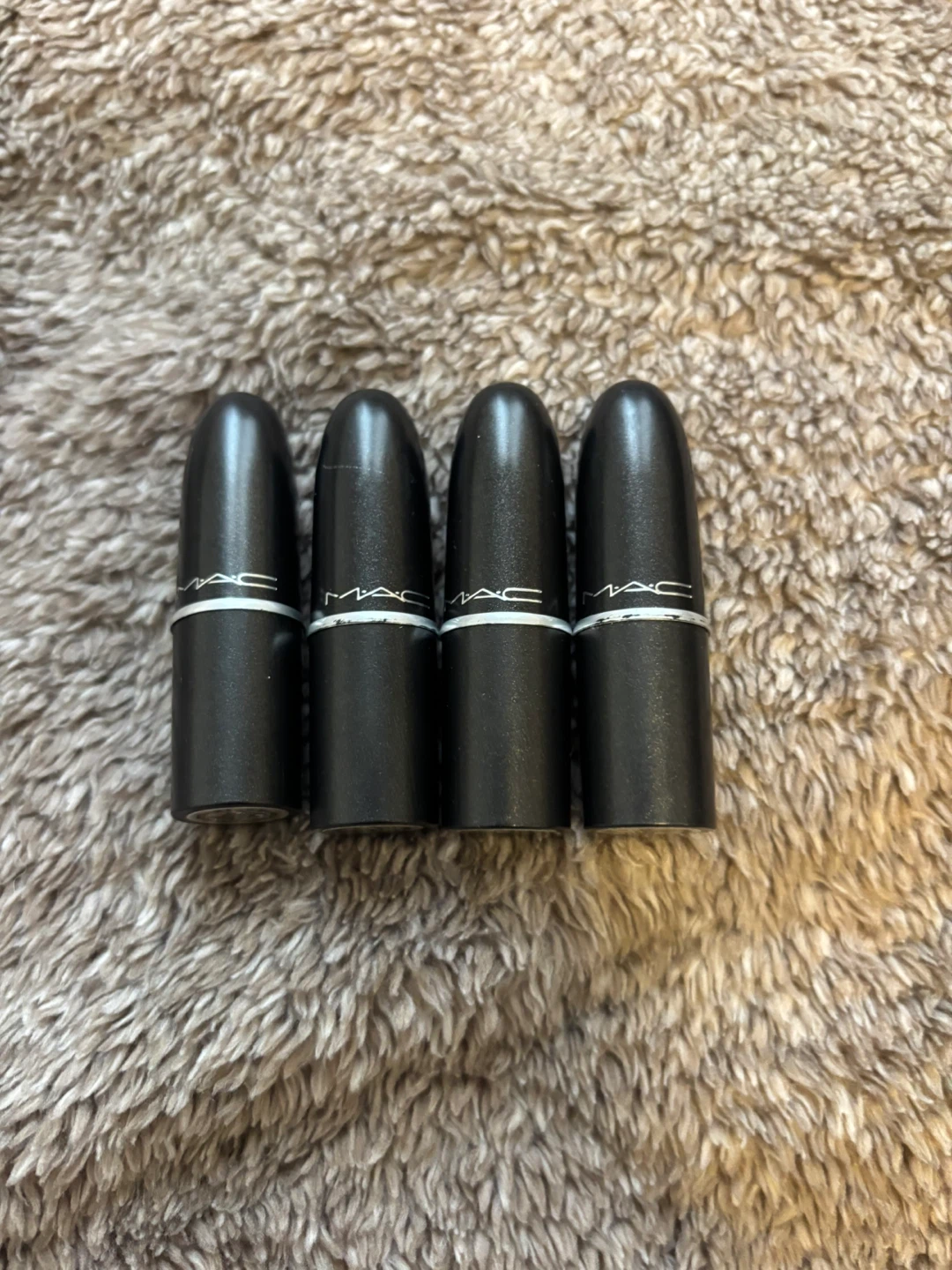 4 MAC Lustre Lipsticks in Lady Bug