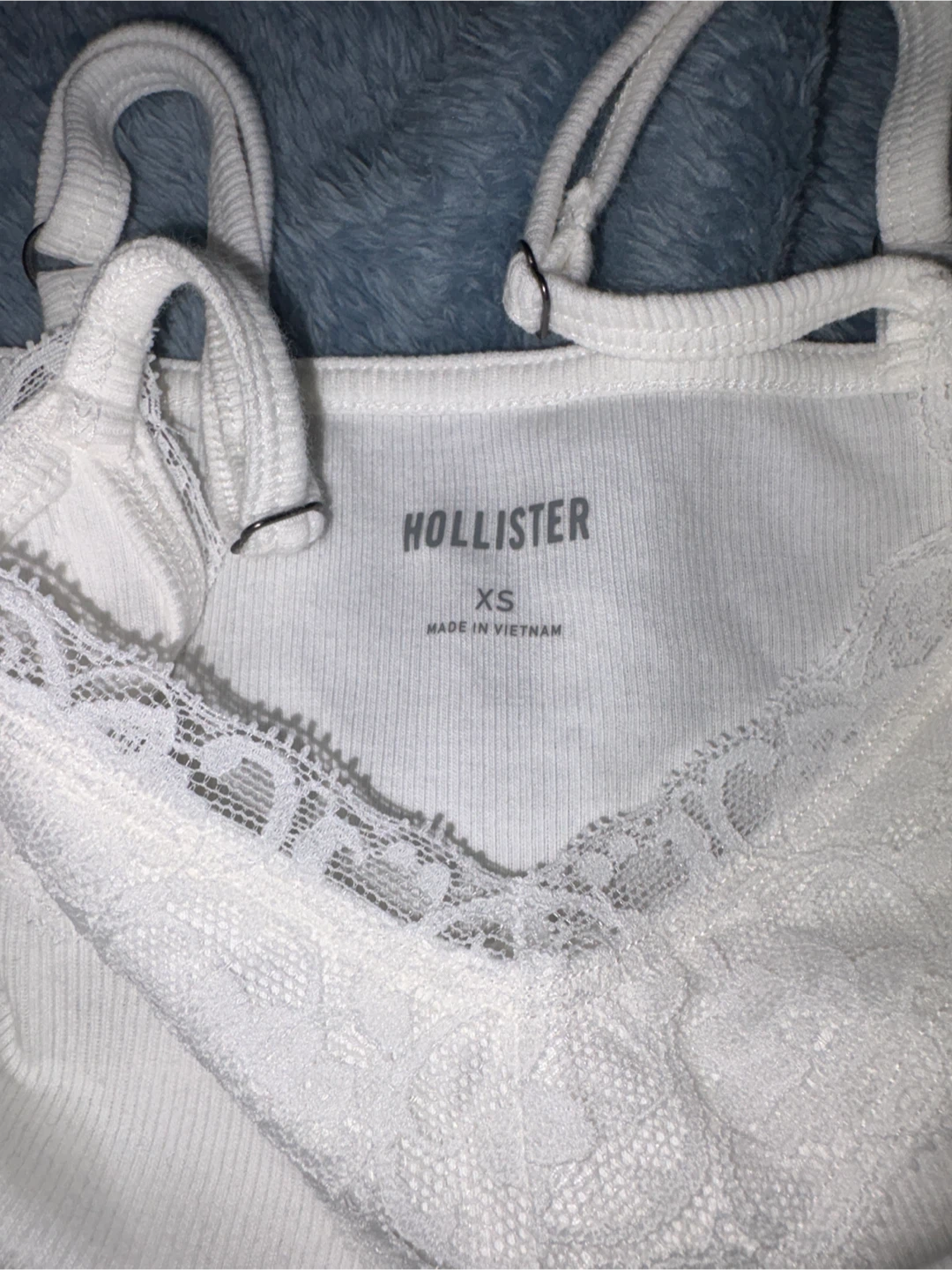 Hollister white lace camisole - photo 2