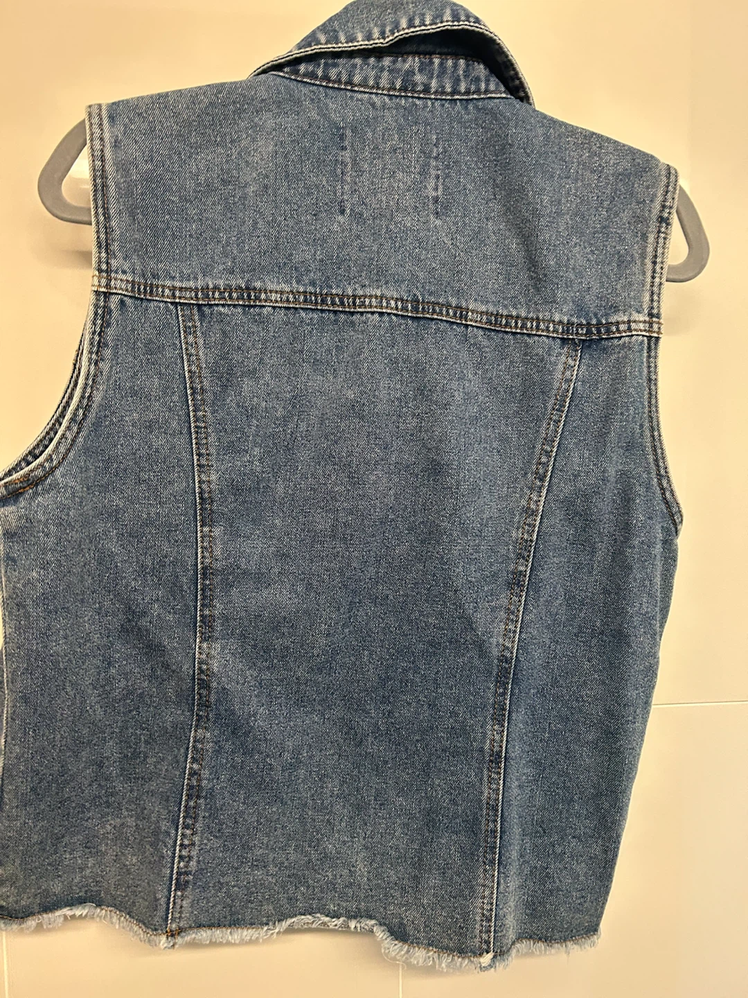 GUESS Los Angeles Denim Vest - photo 2