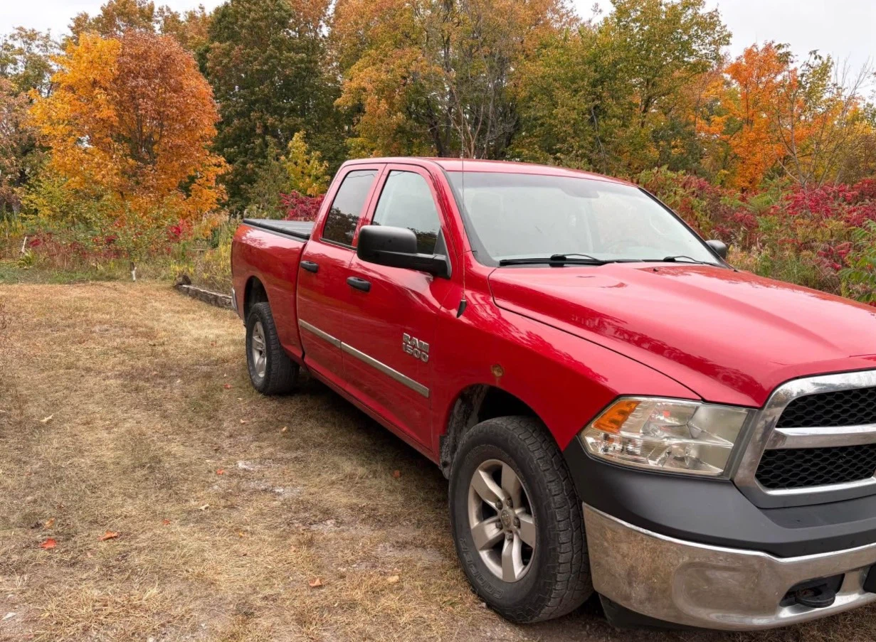 2016 Ram 1500 / 1 owner / Zero accident/ zero rust - photo 4