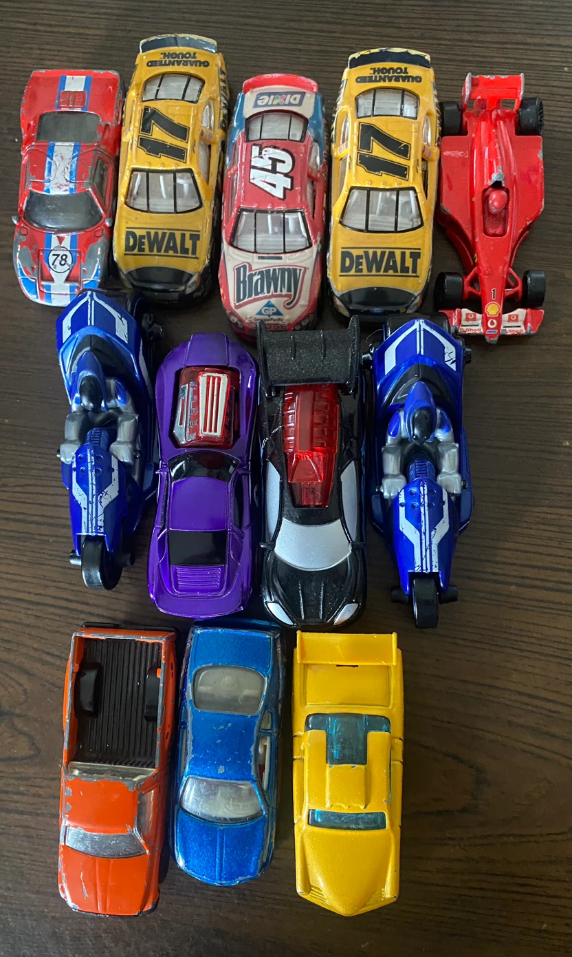 Vintage Hot Wheels Lot (34 Cars) - NASCAR, Tuners, Gimmick Cars - photo 2